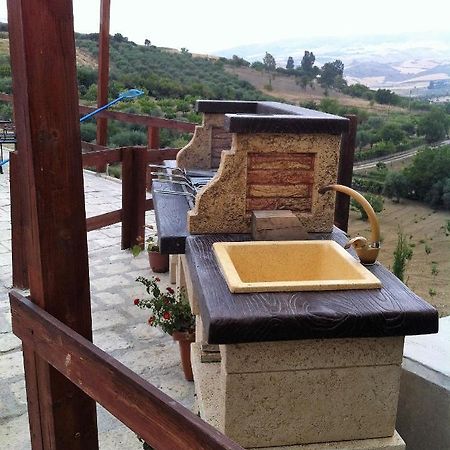 La Locanda Dei Fiori Bompensiere Exterior foto